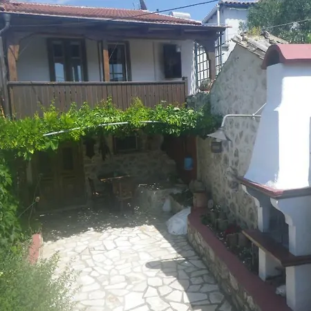 Casa Di Roccia *
