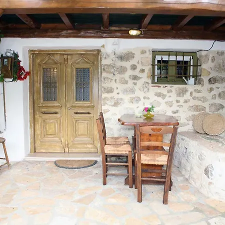 Casa Di Roccia *